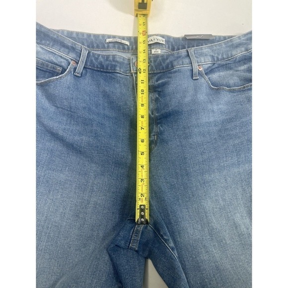 NEW Ava & Viv Women's Blue Jeans Size 22 High-Rise Flare Raw Hem Distressed - Picture 10 of 14